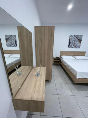 Keira Rooms